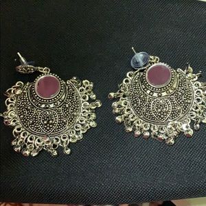 Jhumki earrings!